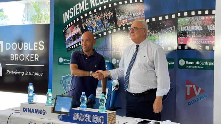 Il patron della Dinamo Sassari Stefano Sardara insieme a Giuseppe Cuccurese, direttore generale del Banco di Sardegna