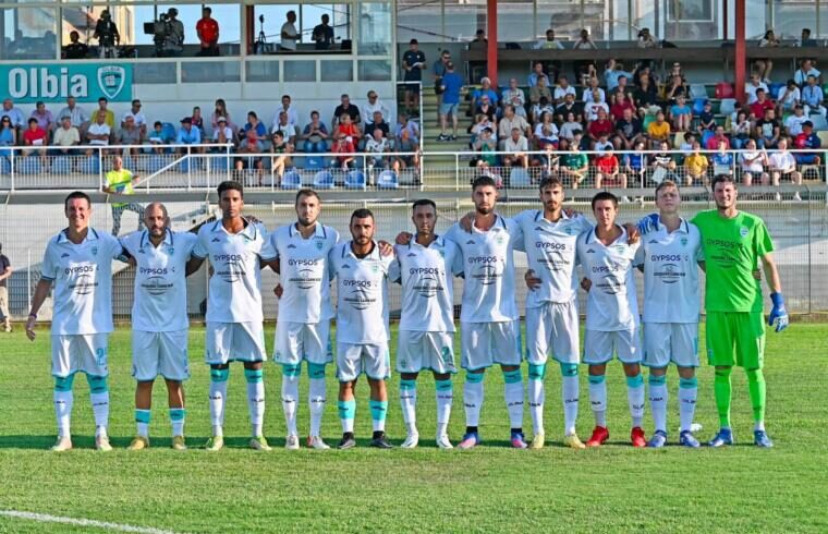 L'Olbia in occasione del Trofeo Sardegna | Foto Sandro Giordano