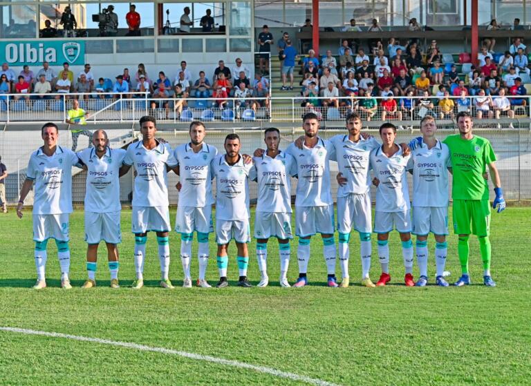 L'Olbia in occasione del Trofeo Sardegna | Foto Sandro Giordano
