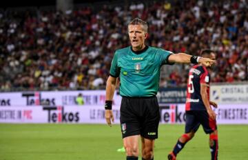 Daniele Orsato arbitro in Cagliari-Cittadella | Foto Luigi Canu