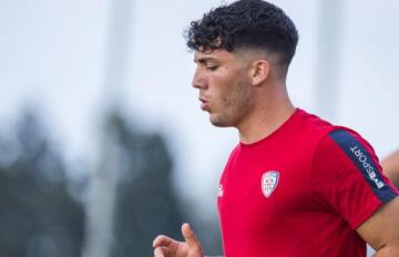 Salvatore Boccia in allenamento con il Cagliari