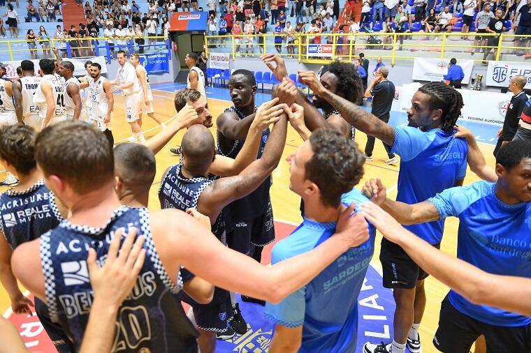 La Dinamo Sassari dopo la finale del torneo City Of Cagliari | Foto Andrea Chiaramida