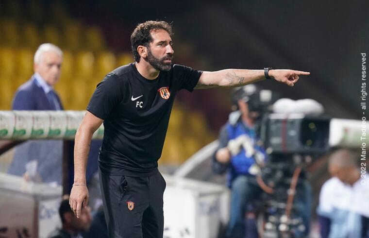 Benevento, Italy - August 28: Fabio Caserta during the Italian Serie B soccer match Benevento Calcio vs Frosinone Calcio at Ciro Vigorito stadium on August 28, 2022 in Benevento, Italy. (Photo by Mario Taddeo) For editorial only - Photographer's credit mandatory.