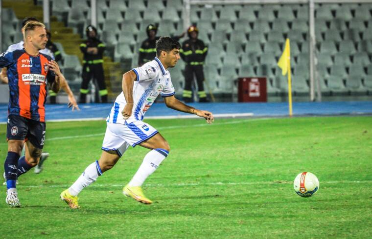 Jacopo Desogus con il Pescara | Foto Pescara Calcio/Massimo Mucciante