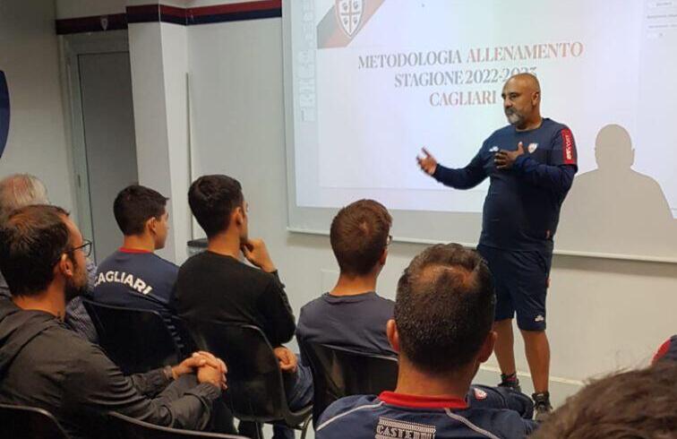 Fabio Liverani incontra gli allenatori del settore giovani del Cagliari