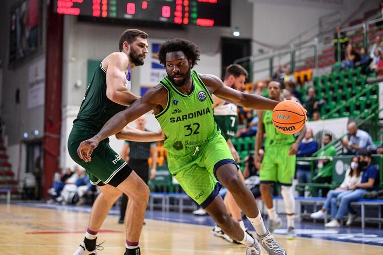 Chinanu Onuaku in Dinamo-Malaga di Champions | Foto Luigi Canu