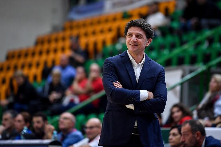Antonello Restivo coach della Dinamo Sassari | Foto Luigi Canu