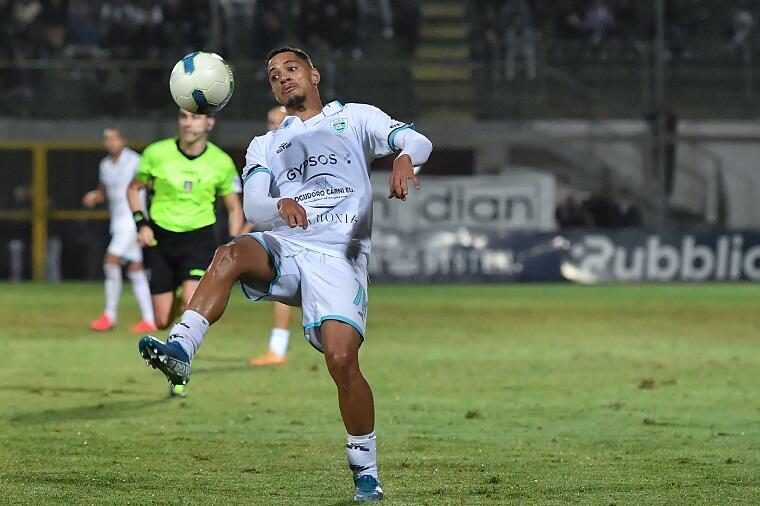 Gianluigi Sueva in Olbia-Torres | Foto Emanuele Perrone