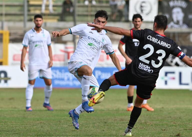 Zanchetta, centrocampista dell'Olbia | Foto Sandro Giordano