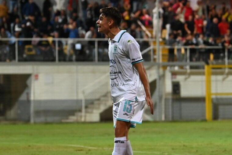 Federico Zanchetta, centrocampista dell'Olbia | Foto Sandro Giordano