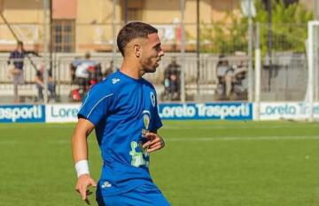 Simone Pinna con la maglia del Cos