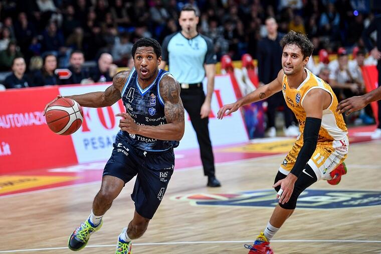 Gerald Robinson in Pesaro-Dinamo | Foto Luigi Canu