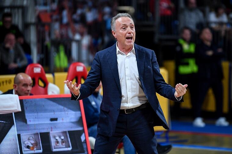 Piero Bucchi durante Pesaro-Dinamo | Foto Luigi Canu