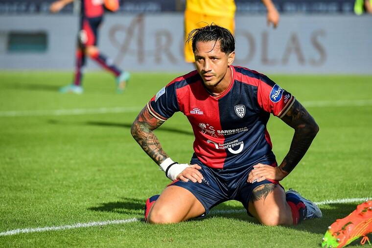 Gianluca Lapadula deluso dopo un'occasione fallita in Cagliari-Pisa | Foto Luigi Canu