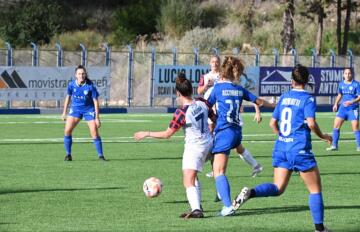 Lauria durante un contrasto di gioco | Foto Beatrice Cirronis