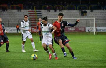 Angelo Bonavolontà, centrocampista della Torres | Foto Alessandro Sanna