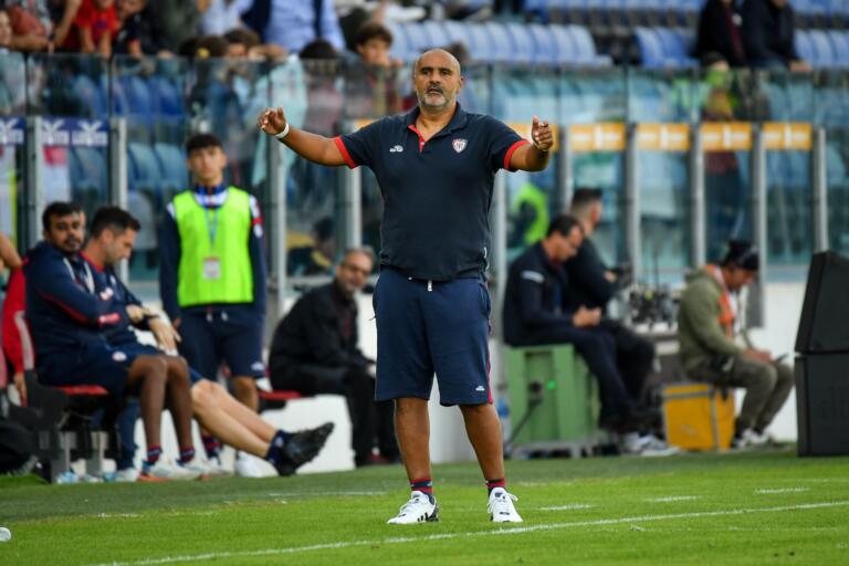 Fabio Liverani durante Cagliari-Pisa | Foto Luigi Canu