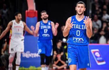 Marco Spissu durante la gara con la Spagna | Foto Fiba