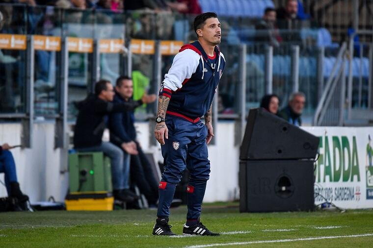 Fabio Pisacane, allenatore rossoblù in Cagliari-Cosenza | Foto Luigi Canu