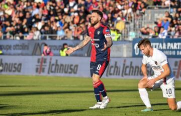 Nahitan Nandez durante Cagliari-Cosenza | Foto Luigi Canu