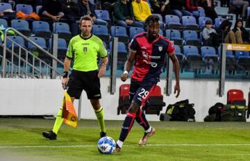 Antoine Makoumbou durante Cagliari-Parma | Foto Luigi Canu