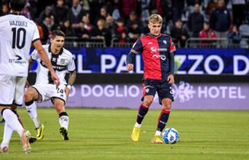 Christos Kourfalidis in azione contro il Parma | Foto Luigi Canu