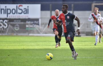 Adama Diakite, attaccante della Torres | Foto Alessandro Sanna