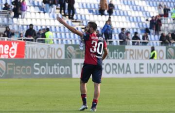 Leonardo Pavoletti al termine di Cagliari-Perugia | Foto Fabio Murru