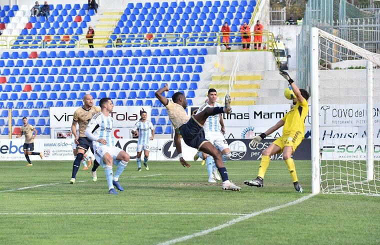 Diakité in Torres-Virtus Entella | Foto Alessandro Sanna