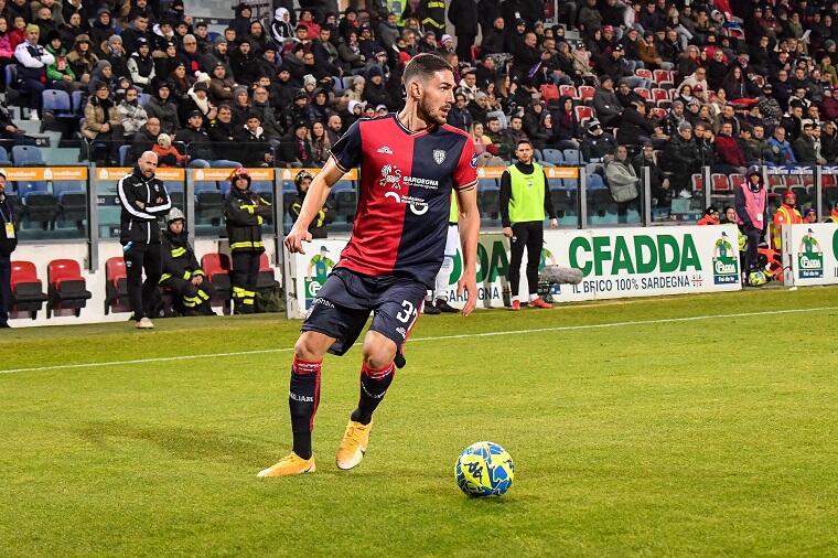 Titular do Cagliari, e com grandes atuações na temporada, Paulo Azzi  comemora acesso na Série B italiana - Lance!