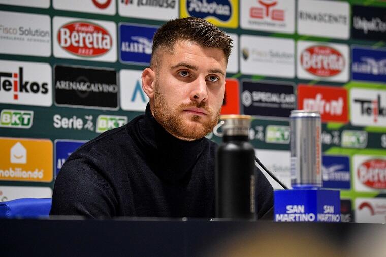 Giorgio Altare in conferenza stampa all'Unipol Domus | Foto Luigi Canu