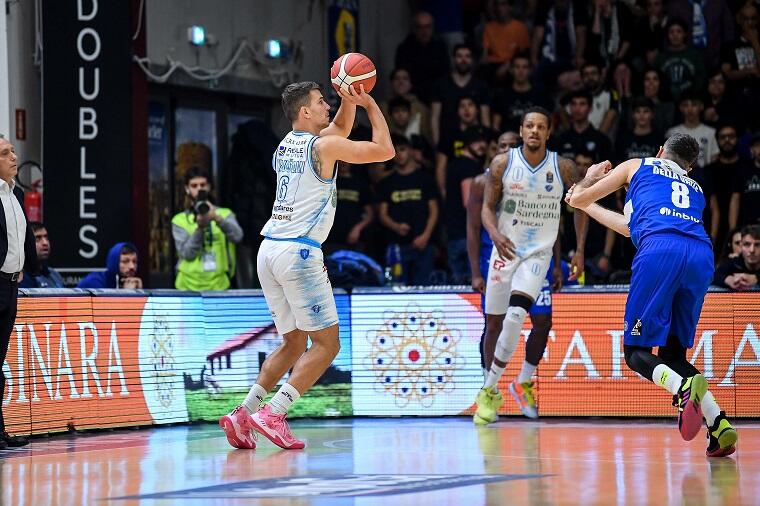 Filip Kruslin in Banco di Sardegna Dinamo Sassari - Germani Brescia | Foto Luigi Canu