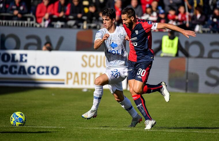 Leonardo Pavoletti durante Cagliari-Como | Foto Luigi Canu