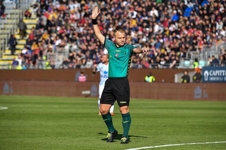 Francesco Meraviglia, arbitro di Cagliari-Como | Foto Luigi Canu