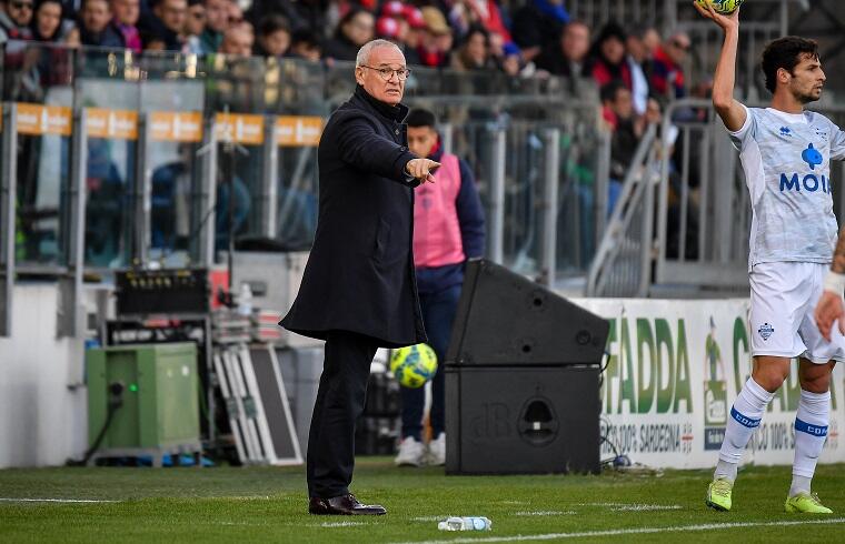 Claudio Ranieri durante Cagliari-Como | Foto Luigi Canu