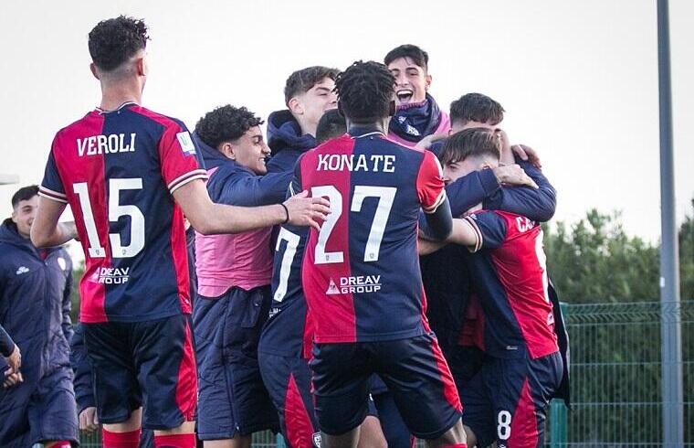 L'esultanza del Cagliari Primavera dopo un gol nella gara contro la Roma | Foto Cagliari Calcio/Valerio Spano