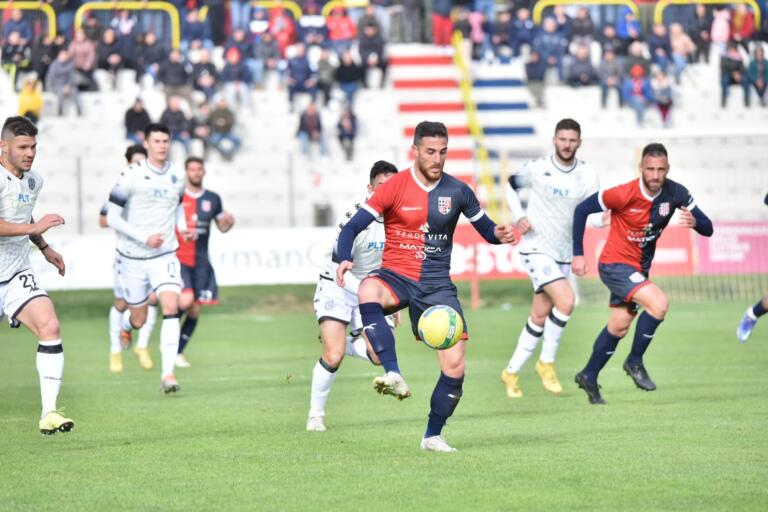 Lisai, centrocampista offensivo della Torres contro il Cesena | Foto Alessandro Sanna