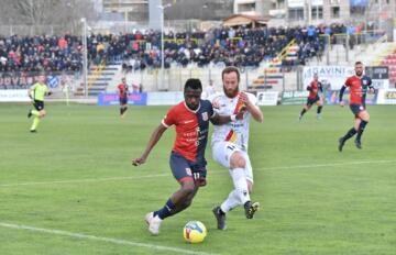 Adama Diakité durante Torres-Recanatese | Foto Alessandro Sanna