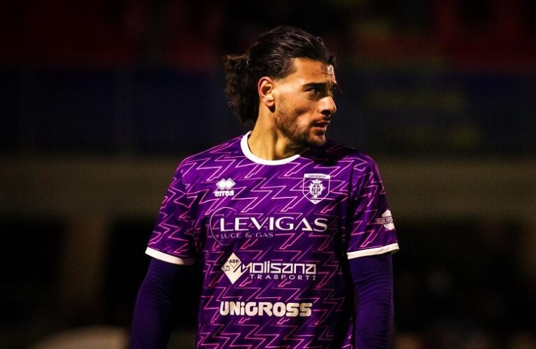 Cristian Fabriani con la maglia del Campobasso