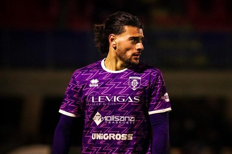 Cristian Fabriani con la maglia del Campobasso