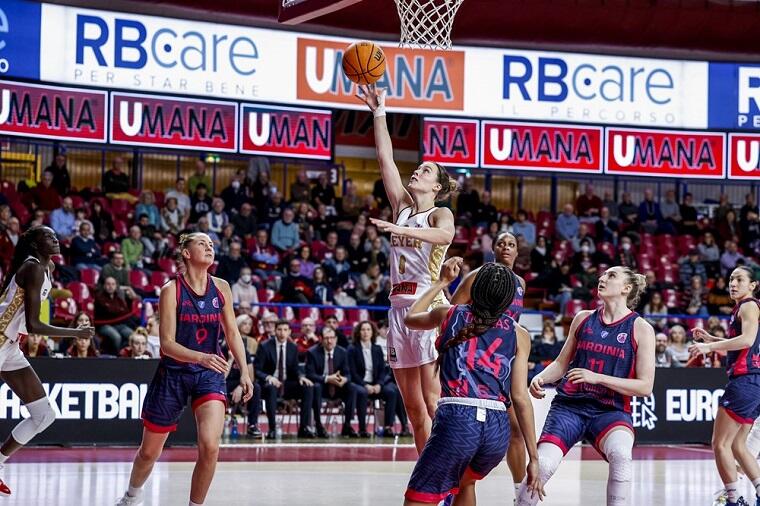 Uno scatto della sfida del Taliercio tra Reyer Venezia e Dinamo Sassari Women | Foto FIBA