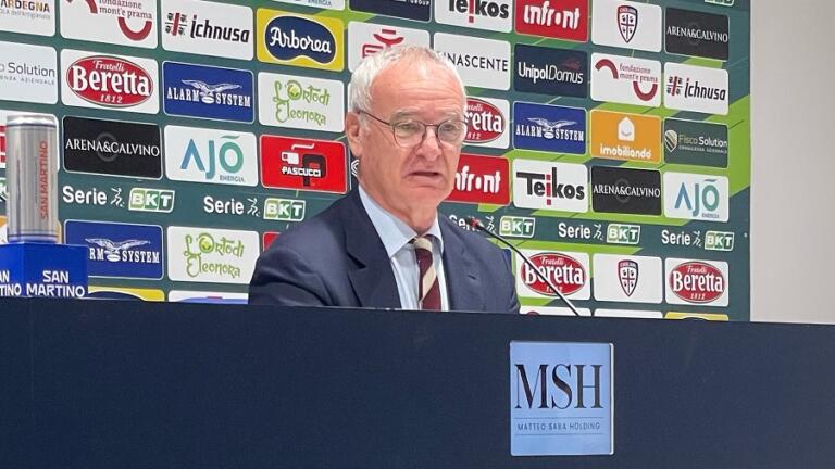 Claudio Ranieri durante la conferenza stampa di presentazione