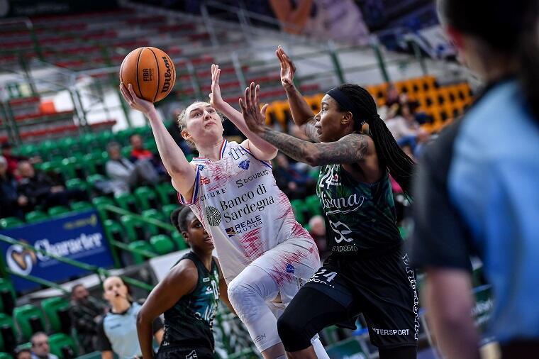 Anna Makurat in Dinamo Sassari-Molisana Campobasso | Foto Luigi Canu