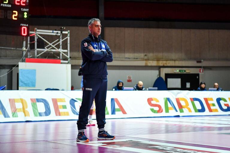 Il coach della Hermaea Olbia Dino Guadalupi | Foto Luigi Canu