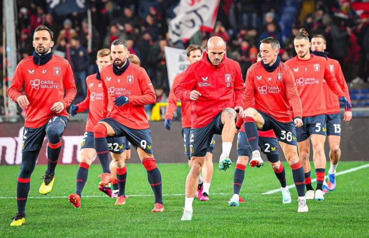 Il Genoa durante un riscaldamento pre-partita | Foto Instagram Genoa