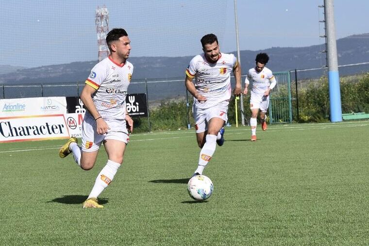 Atletico Uri in campo nel derby contro l'Arzachena | Foto Atletico Uri Calcio