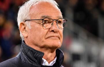 Claudio Ranieri durante Cagliari-Ascoli | Foto Luigi Canu