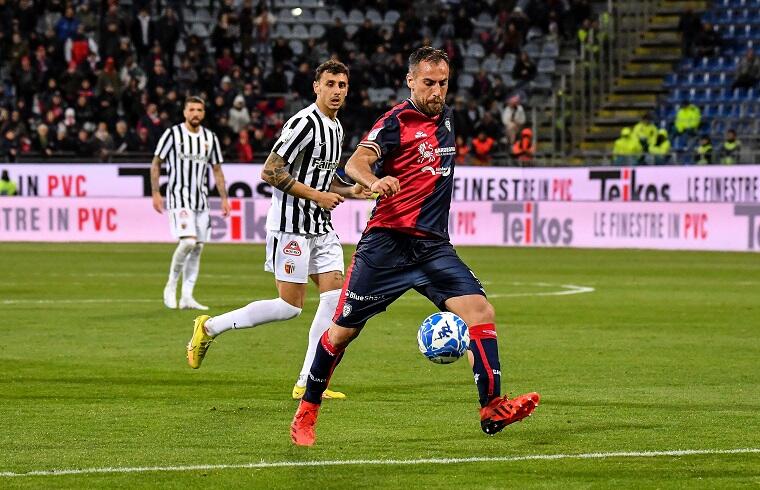 Marco Mancosu durante Cagliari-Ascoli | Foto Luigi Canu