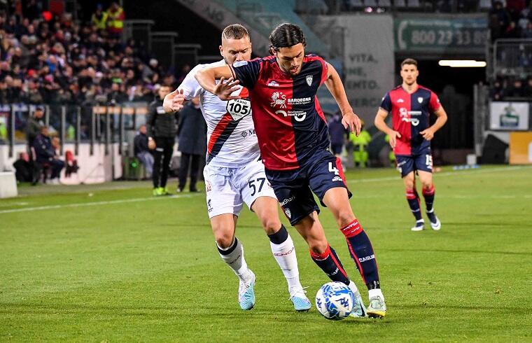 Alberto Dossena durante Cagliari-Genoa | Foto Luigi Canu