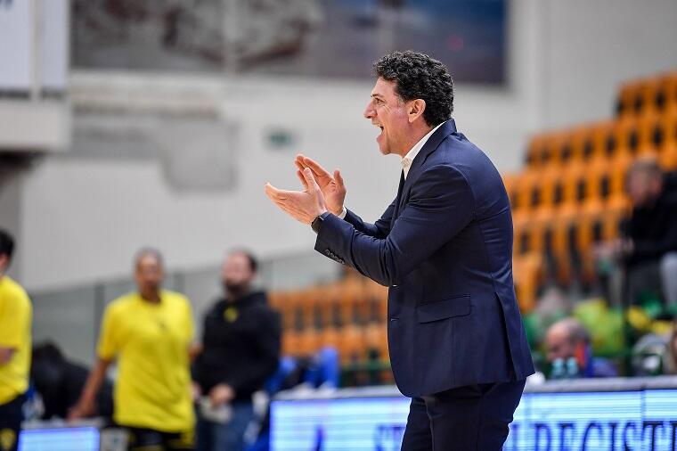 Antonello Restivo coach delle Dinamo Women | Foto Luigi Canu